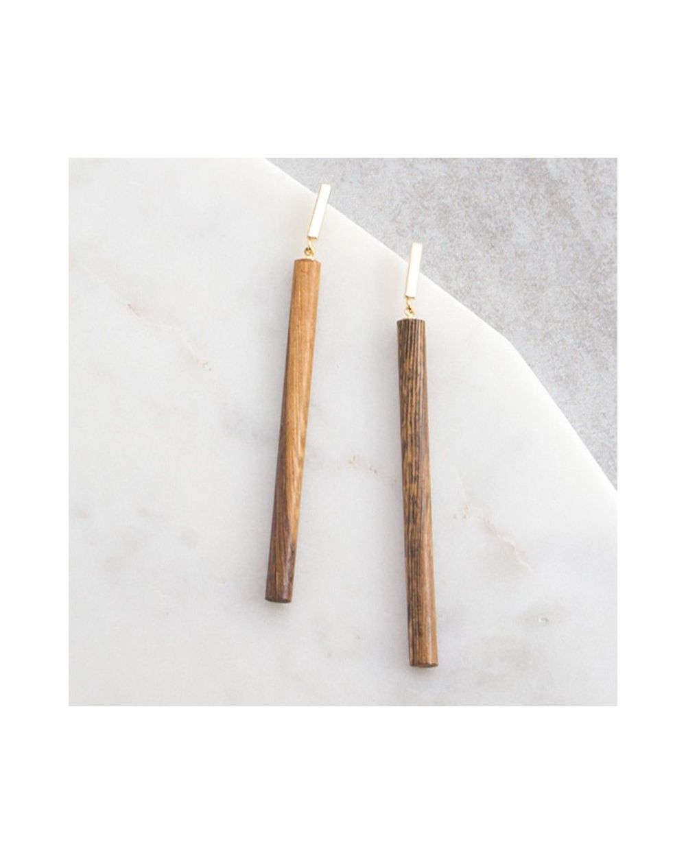 Bijou en argent - houten bar