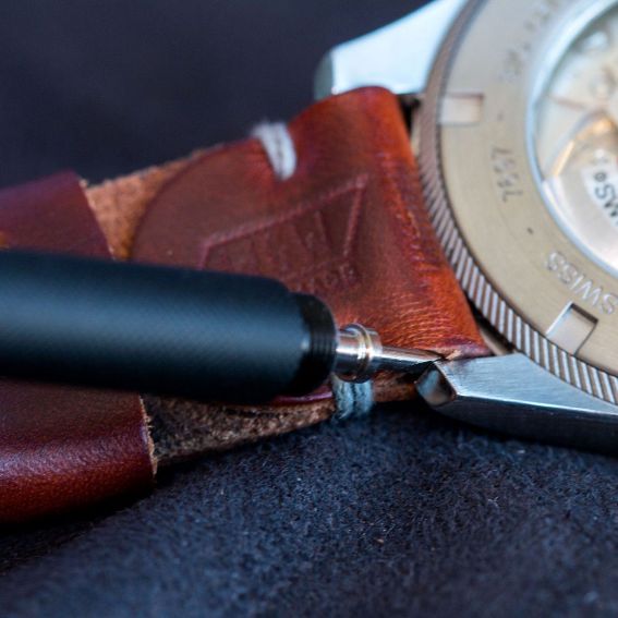  - Tool om een ​​horlogeband te veranderen