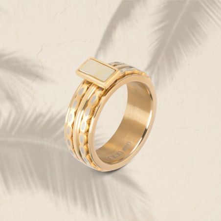 Silver rectangular shell stone