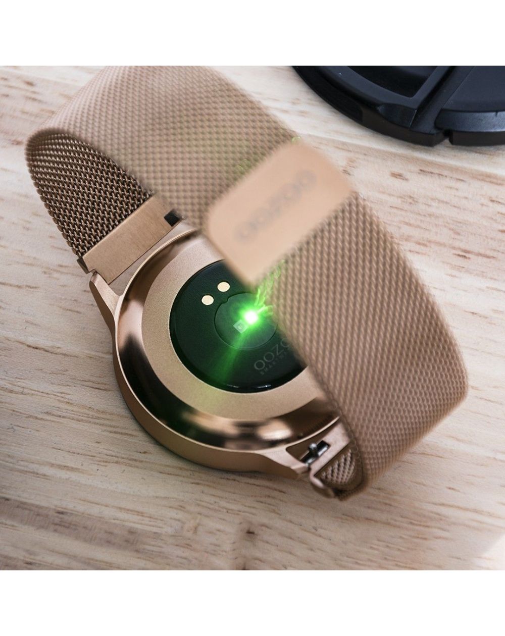 Zilveren smartwatch met zilveren metalen mesh armband– OOZOO Timepieces