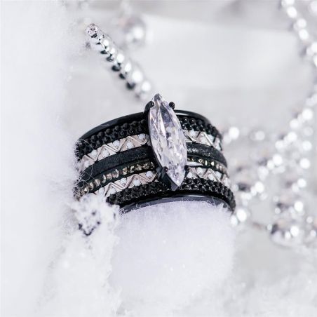 Holly 2mm noir| R06202 | Bagues de la marque iXXXi