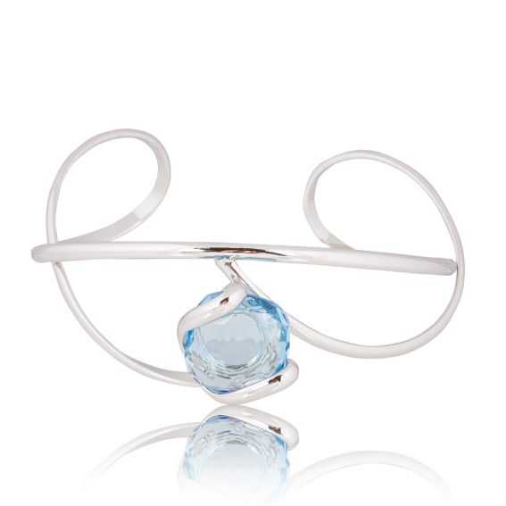 Brace laat Swarovski...